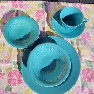 Vintage Harlequin by Homer Laughlin 5-Piece Place Setting ~ Turquoise ~ Blue ~